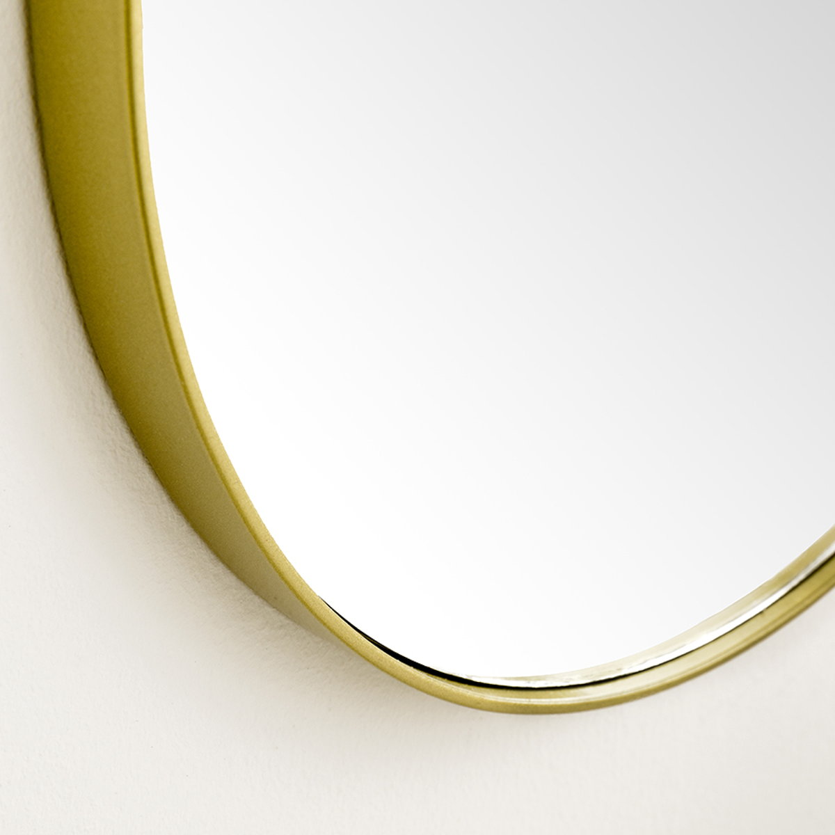 Egel espejo dorado grande
