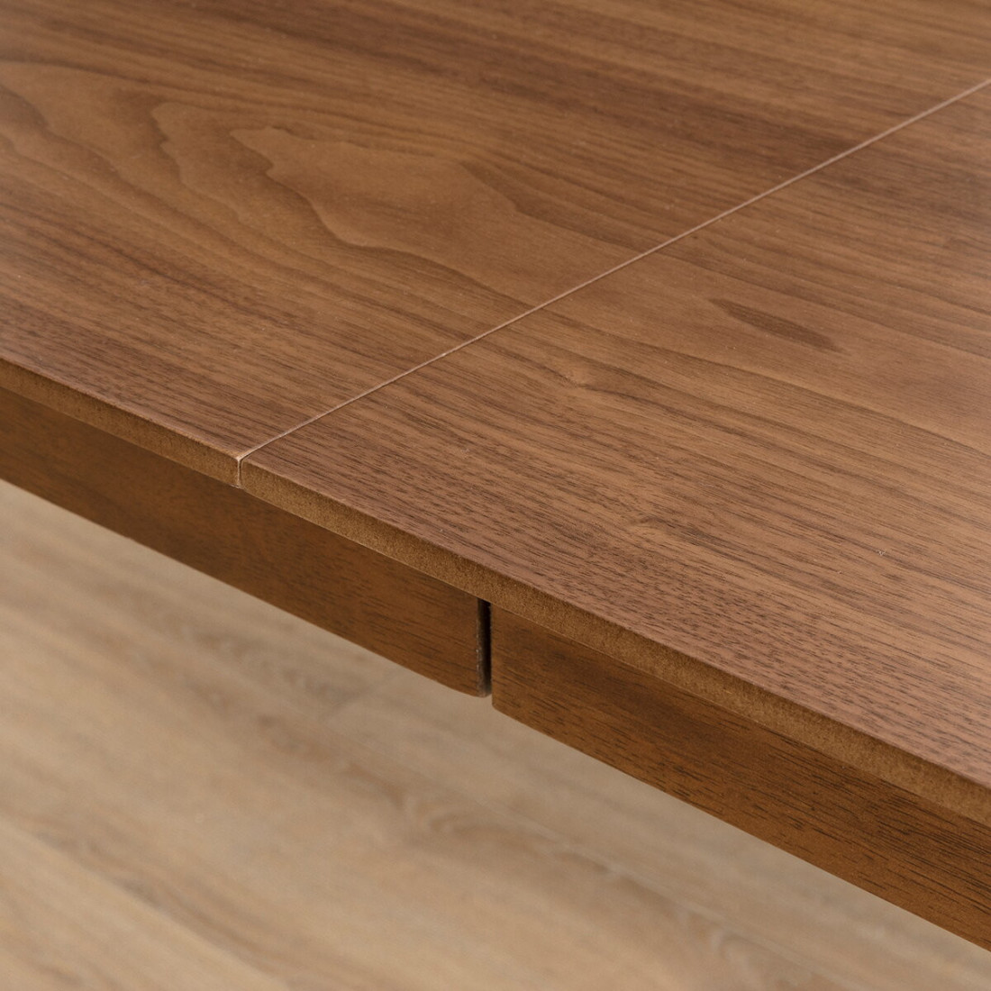 Mesa Extensible Haiden De Comedor - De 140 A 184cm, Color Nogal, Madera Melamínica